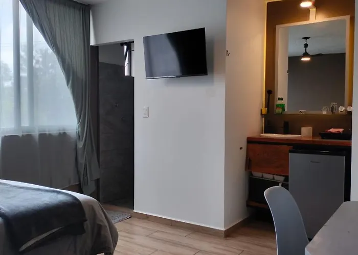 Compact Casa Icacos #8 *